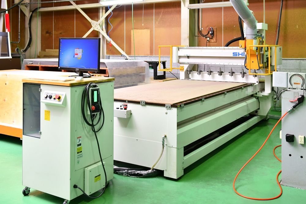 NCルーター　/　SHINX｜プラスチック（樹脂）加工専門｜有限会社エナテック 福井｜各種工業用部品 / 店舗用プライスレール・POPケース / 店舗用什器・展示台